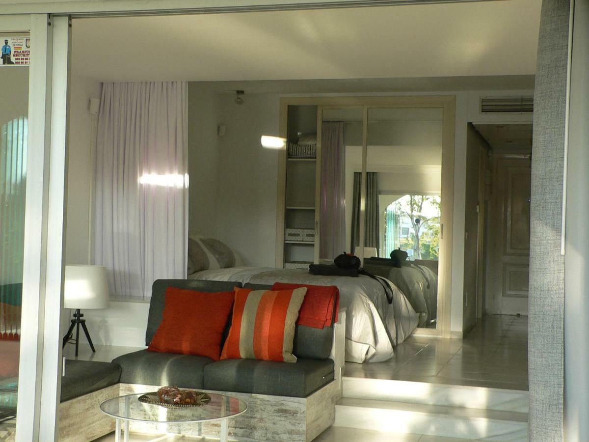 Apartamento Casa Robert y Nergiz Sitio de Calahonda Exterior foto