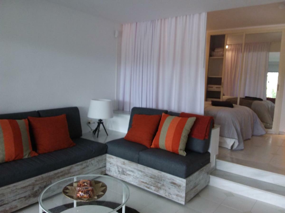 Apartamento Casa Robert y Nergiz Sitio de Calahonda Exterior foto