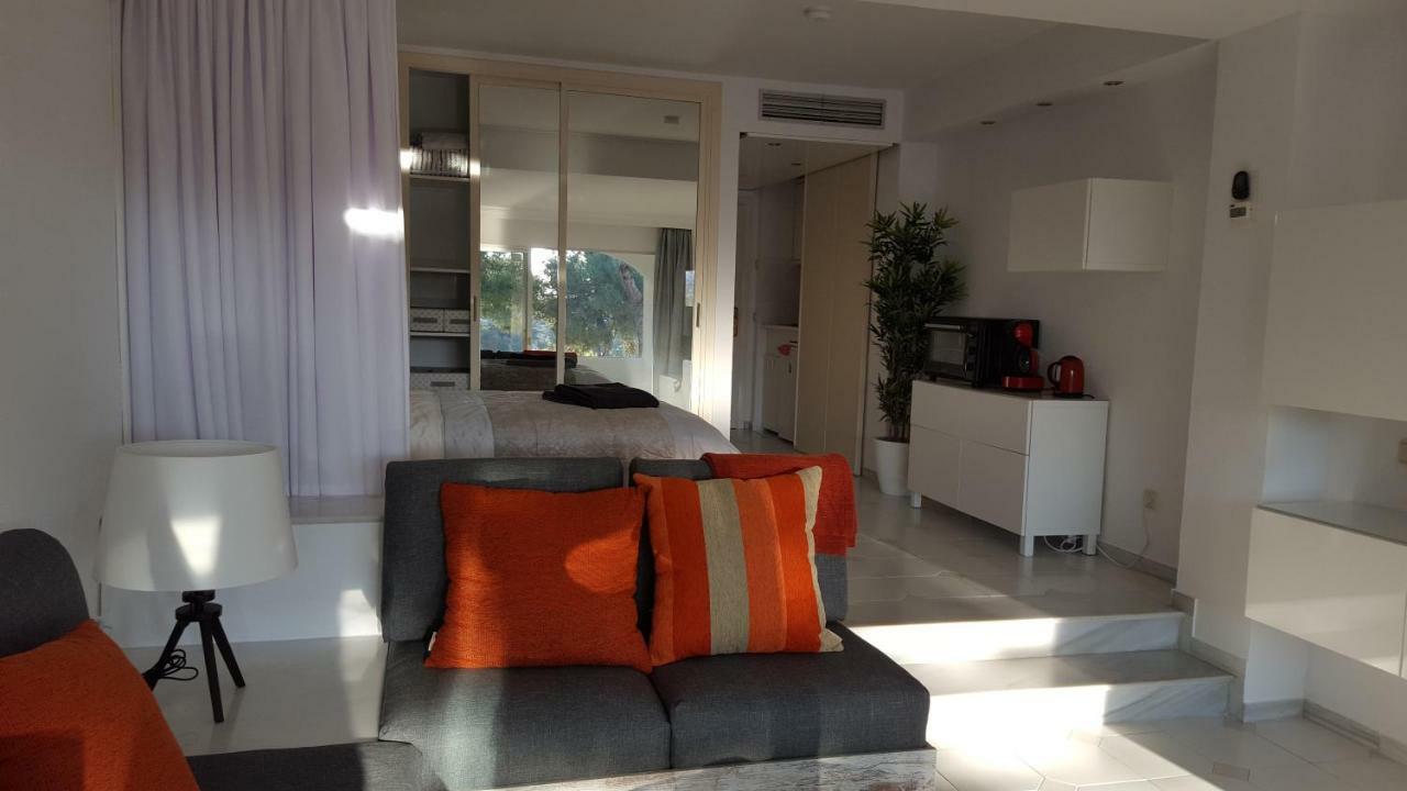 Apartamento Casa Robert y Nergiz Sitio de Calahonda Exterior foto
